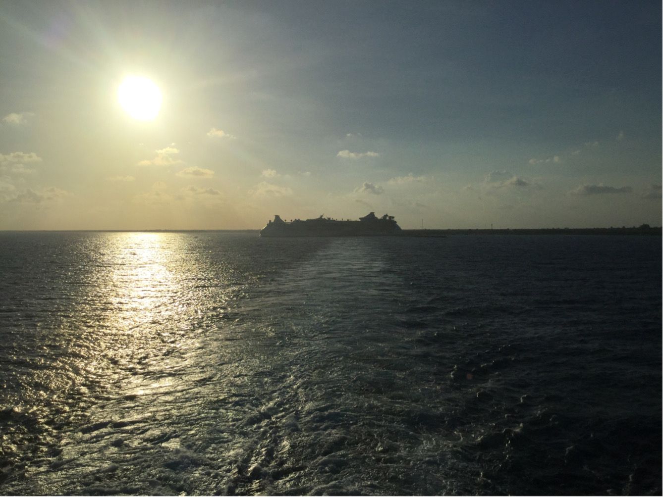 Cruise Gulf Of Mexico Cruise Port - overhead view of the Gulf Of Mexico itinerary stop located in the Mexico cruising region