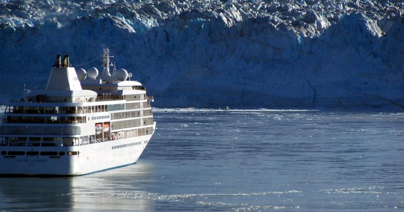 Cruise Hubbard Glacier