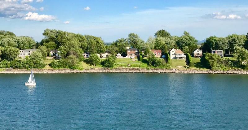 Cruise St. Lawrence River