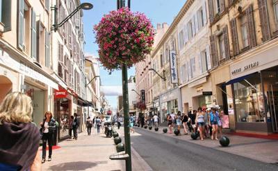 Cannes Cruise Port - Rue d'Antibes