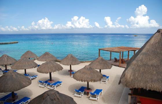 Playa Azul Beach Club