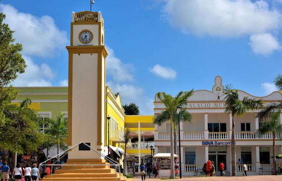 San Miguel (Plaza del Sol in town square)
