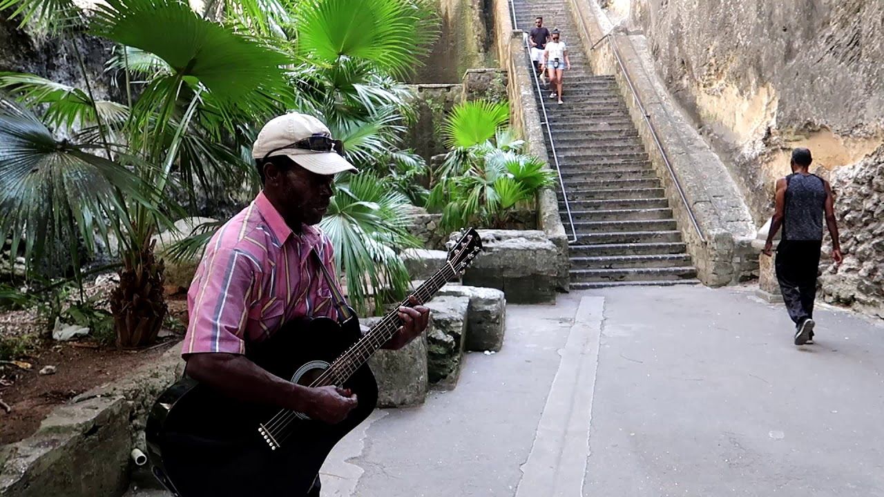 Nassau, Bahamas - Queen's Staircase