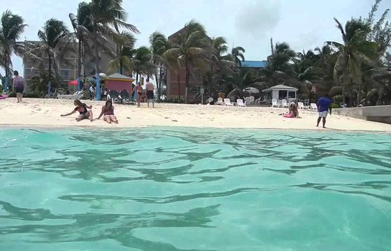 Junkanoo Beach