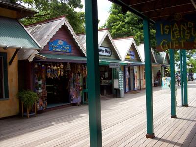 Ocho Rios Cruise Port - Soni's Plaza