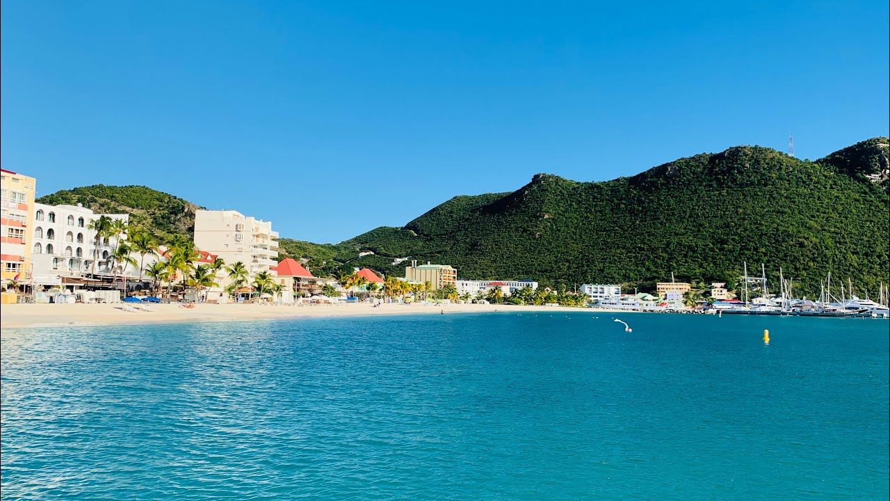 Philipsburg, St. Maarten - Great Bay Beach