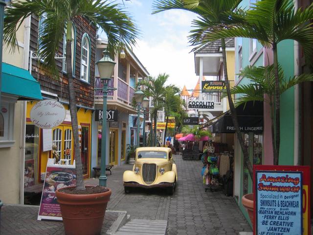 Philipsburg Cruise Port - Shopping