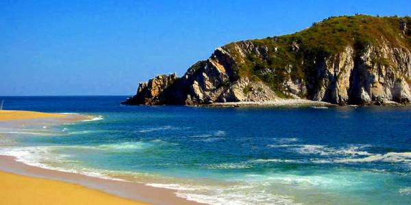Huatulco, Mexico Cruise Port - overhead view of the Huatulco itinerary stop located in the Mexico cruising region