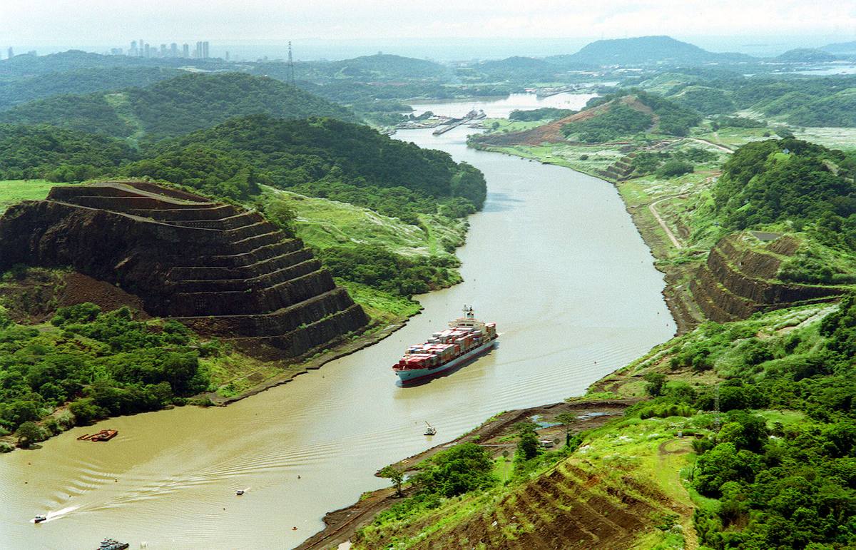 Panama Canal (cruise Into Canal) cruise port