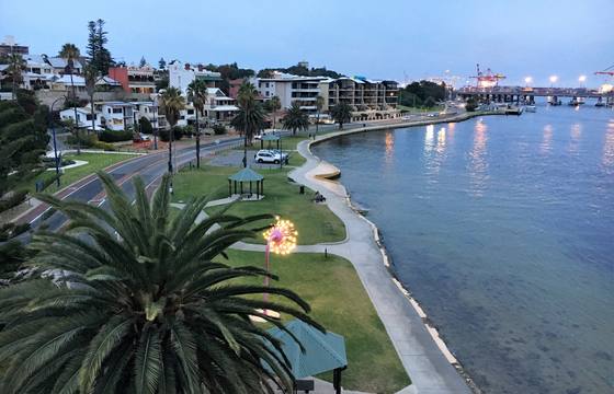 Fremantle cruise port