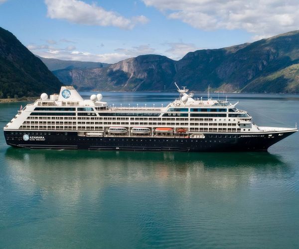 Azamara Pursuit
