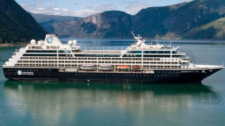 Azamara Pursuit cruise ship at sea