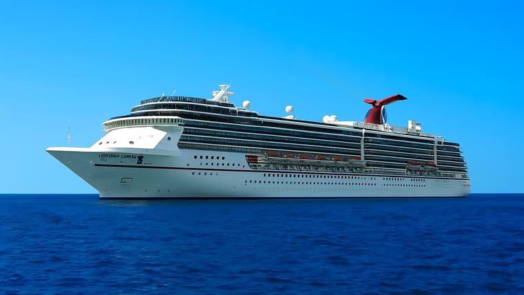 Carnival Pride cruise ship at sea
