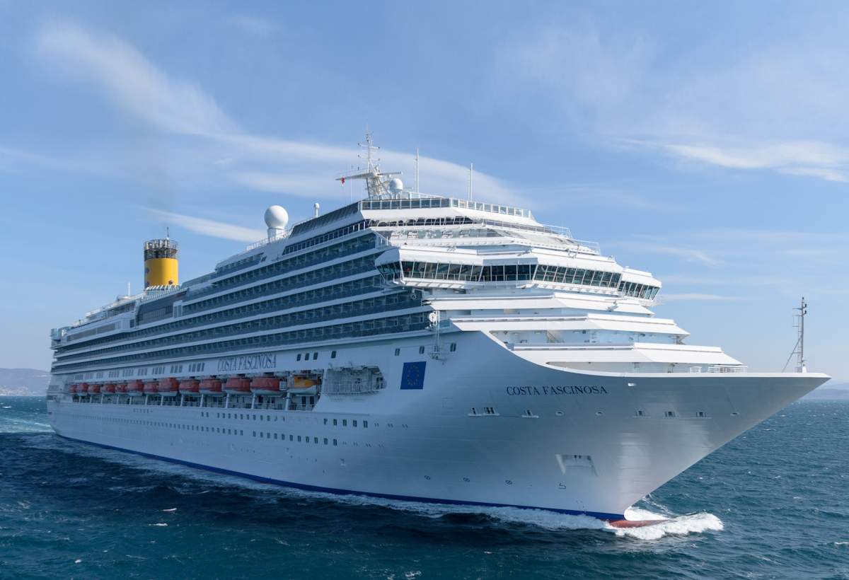 Costa Costa Favolosa cruise ship