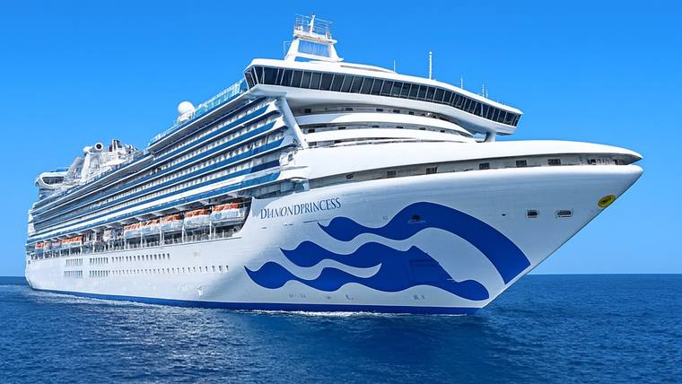 Diamond Princess cruise ship at sea