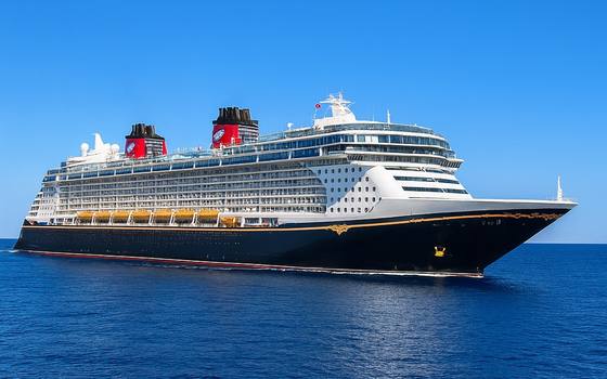 Disney Dream cruise ship