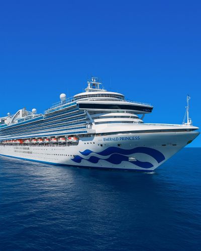 Emerald Princess Grand class cruise ship