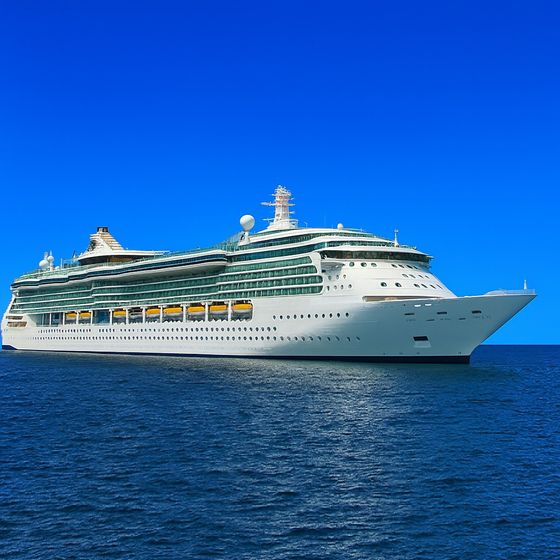 Jewel of the Seas at sea