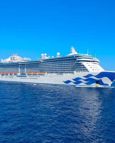 Majestic Princess Royal class cruise ship