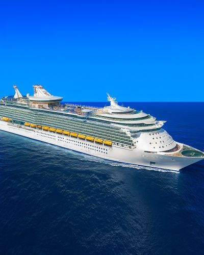 Mariner of the Seas Voyager class cruise ship