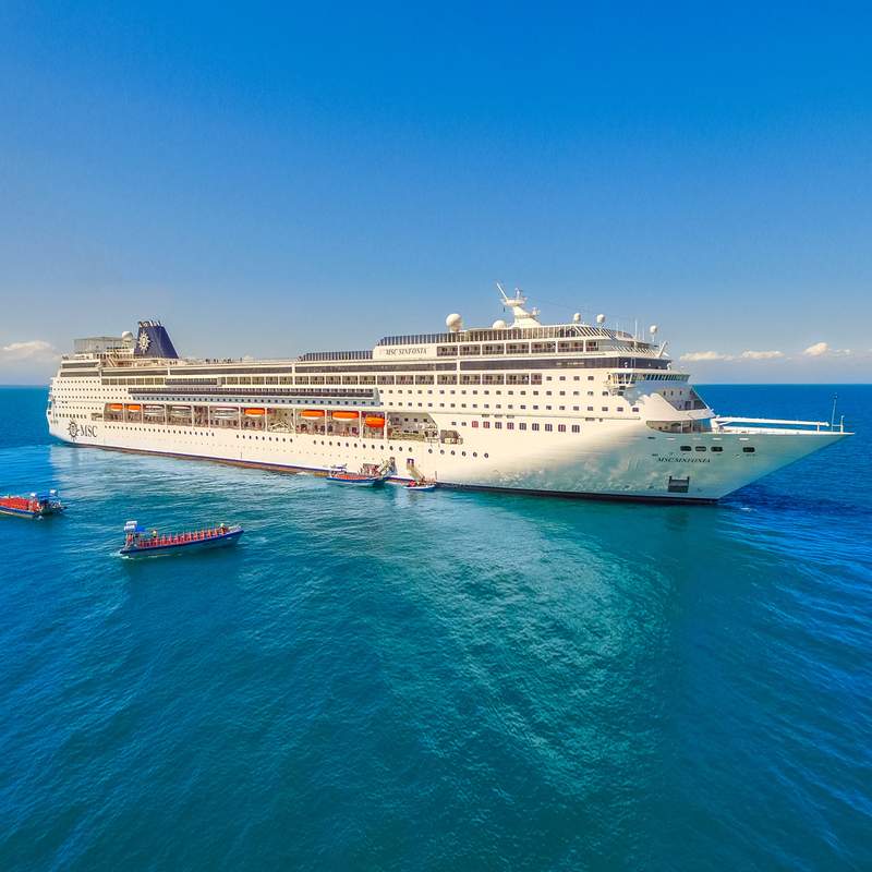 MSC Sinfonia Size Infographic