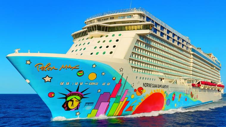 Norwegian Breakaway cruise ship at sea