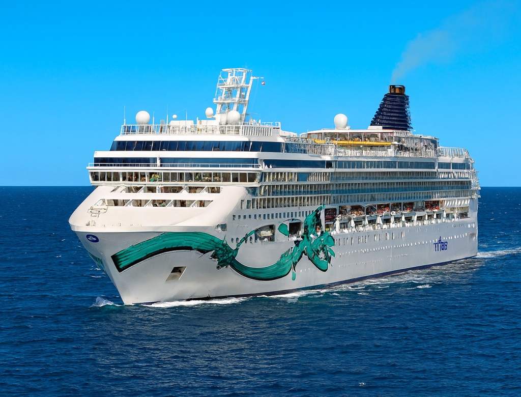 Norwegian Jade exterior