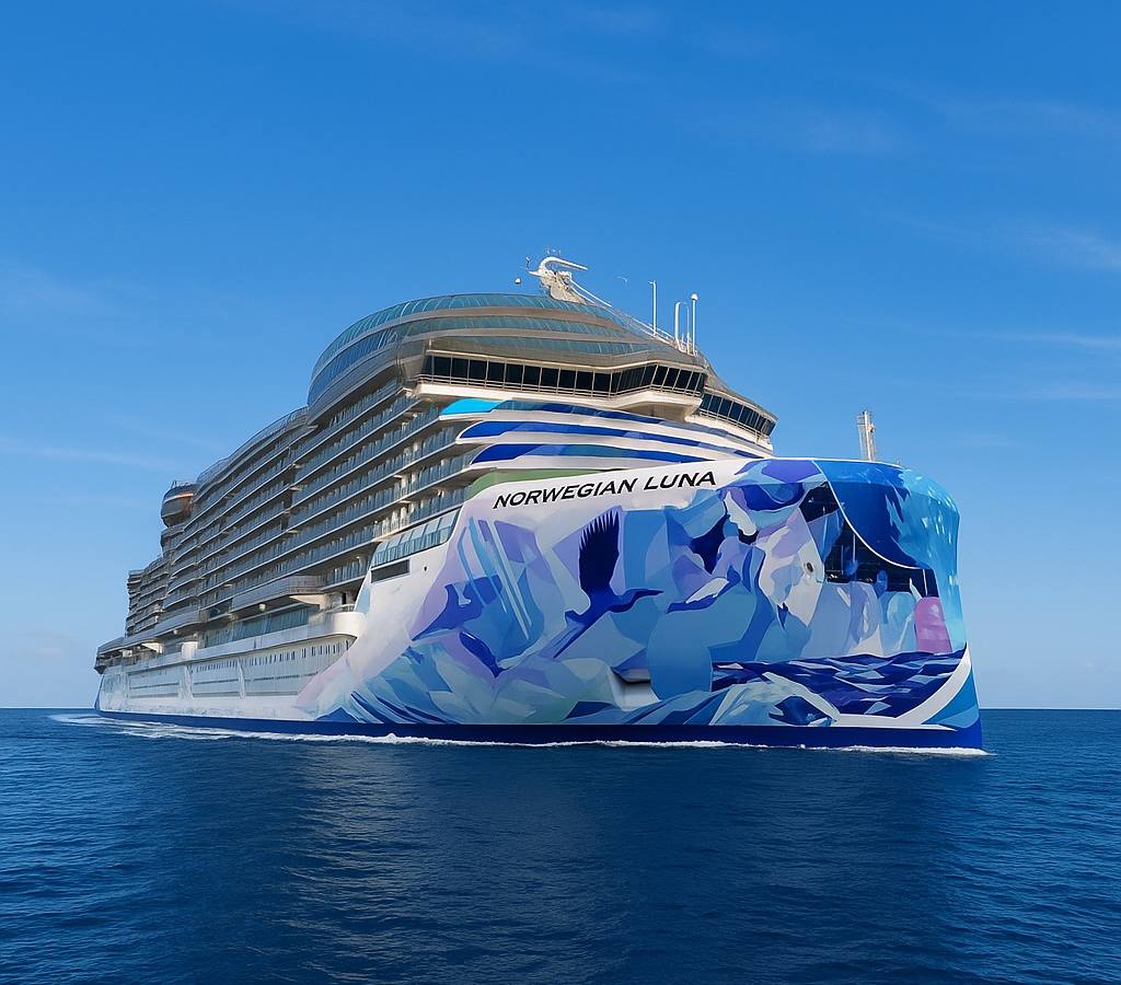 Norwegian Luna cruise ship