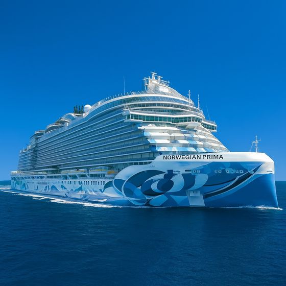 Norwegian Prima at sea