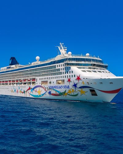 Norwegian Star Dawn class cruise ship
