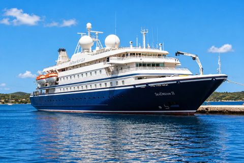 SeaDream II — 7 Night St. Barths & Caribbean Gems cruise