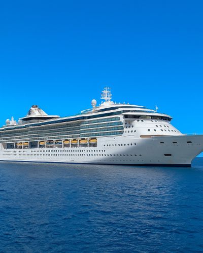 Serenade of the Seas Radiance class cruise ship