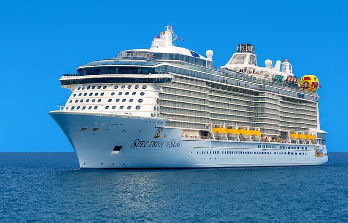 Spectrum of the Seas