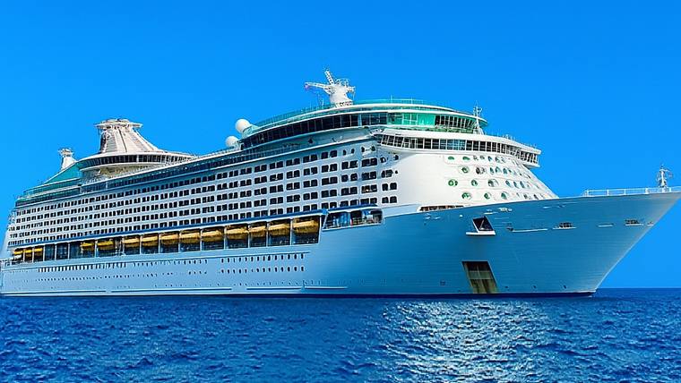 Voyager of the Seas cruise ship at sea