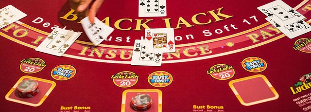 Blackjack on the Carnival Miracle