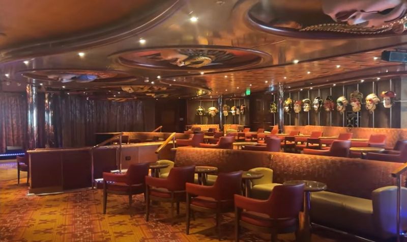 Burgundy Aft Lounge on the Carnival Dream