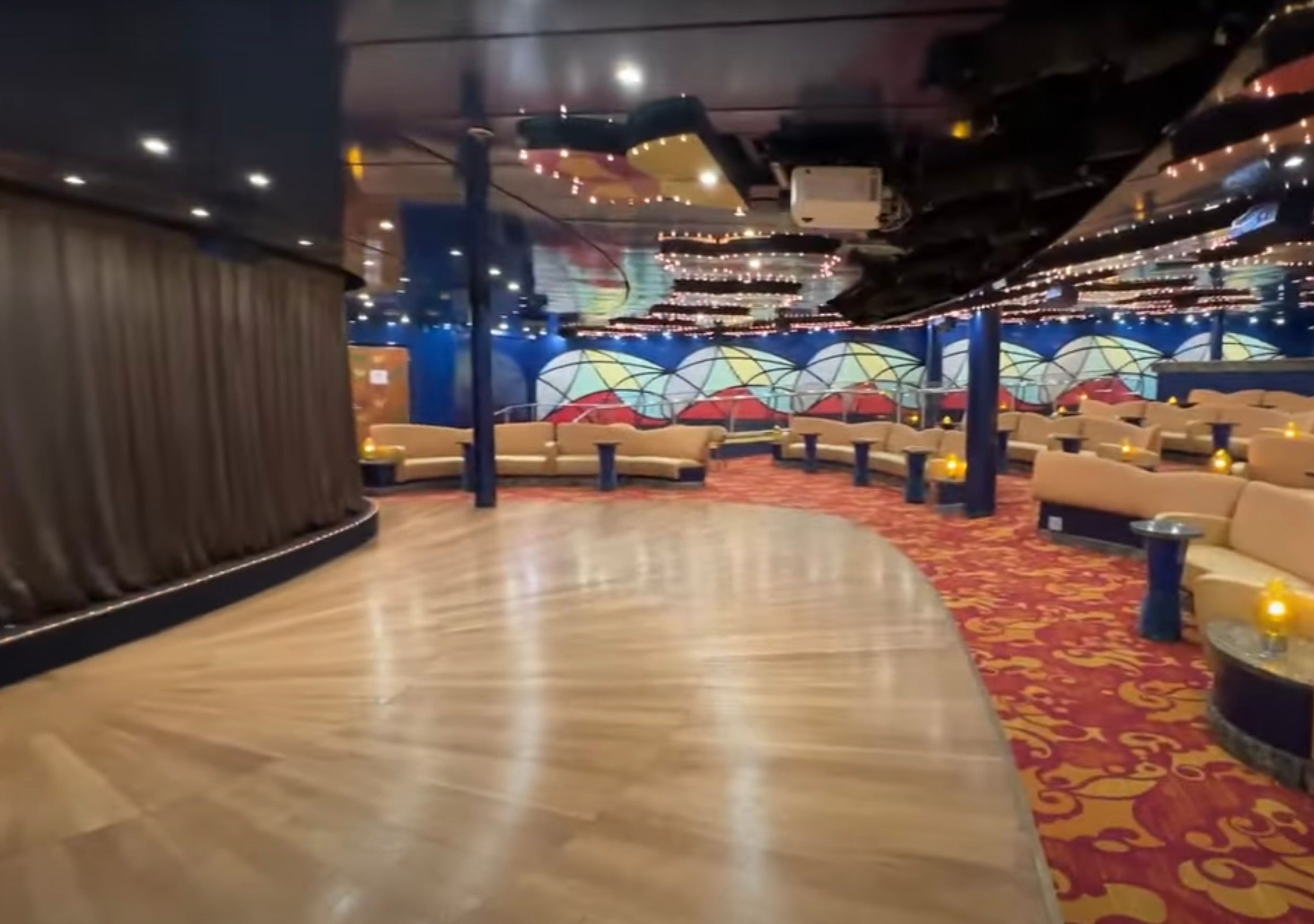Butterflies Lounge