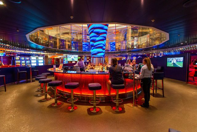 Casino Bar on the Carnival Radiance