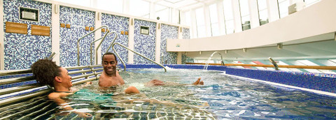 Cloud 9 Spa: Hydrotherapy Pool