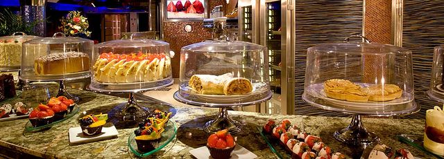 Fountain Cafe on the Carnival Spirit