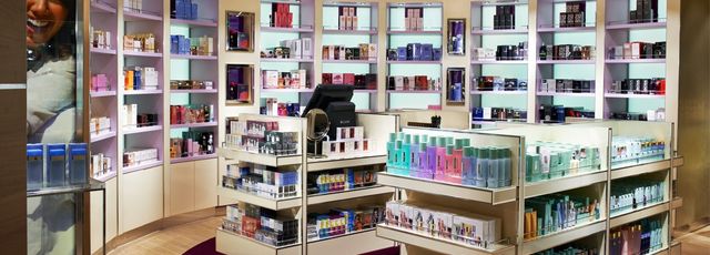 Guess Boutique on the Carnival Paradise