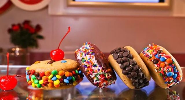 Ice Cream Bar on the Carnival Adventure