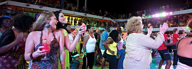 Mega Deck Party on the Carnival Dream