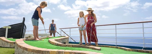 Mini Golf on the Carnival Tropicale