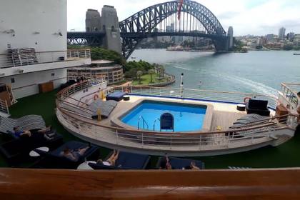 Oasis Pool
