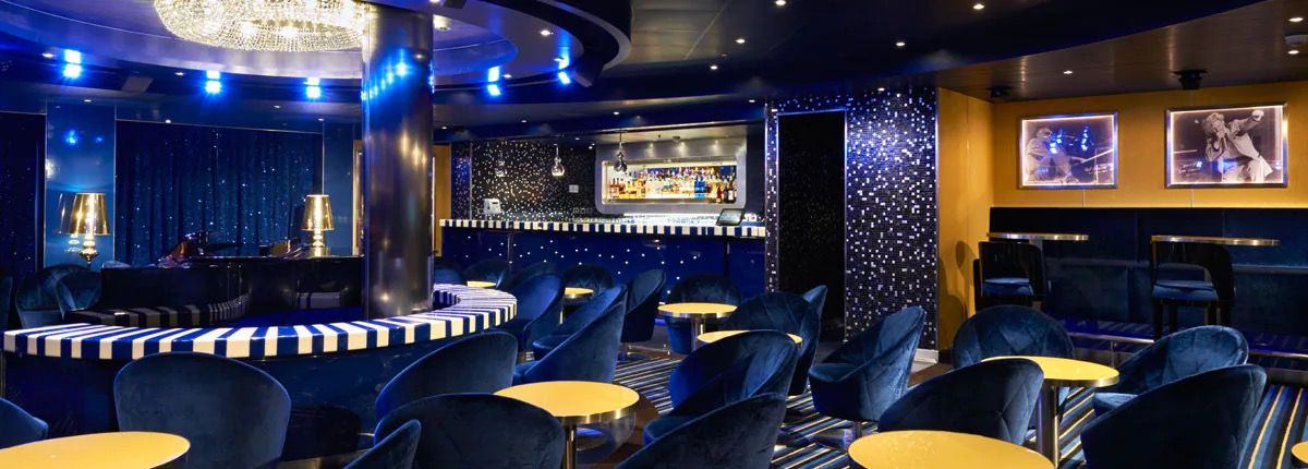 Play It Again Piano Bar on the Carnival Magic