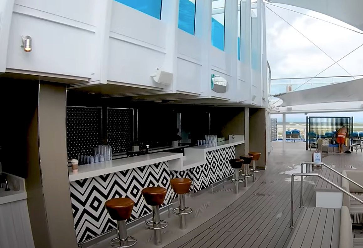 Serenity Bar on the Carnival Splendor