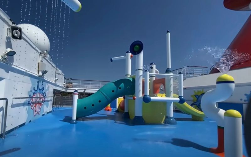 Splashy Cove on the Carnival Splendor