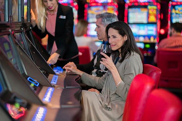 Tahiti Casino on the Carnival Conquest