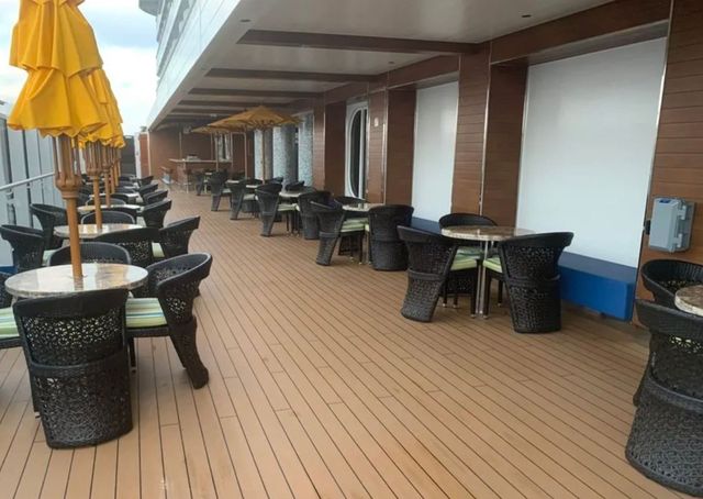 The Lanai on the Carnival Tropicale
